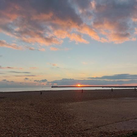 Sun Shack Apartment Brighton Bagian luar foto