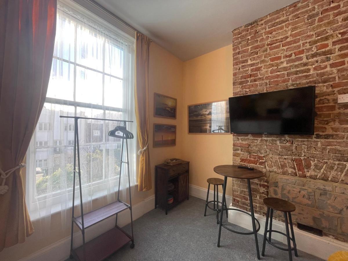 Sun Shack Apartment Brighton Bagian luar foto